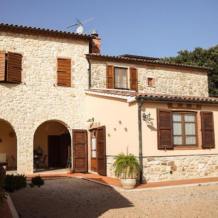 Agriturismo La Vecchia Quercia 蒙特马拉诺 外观 照片