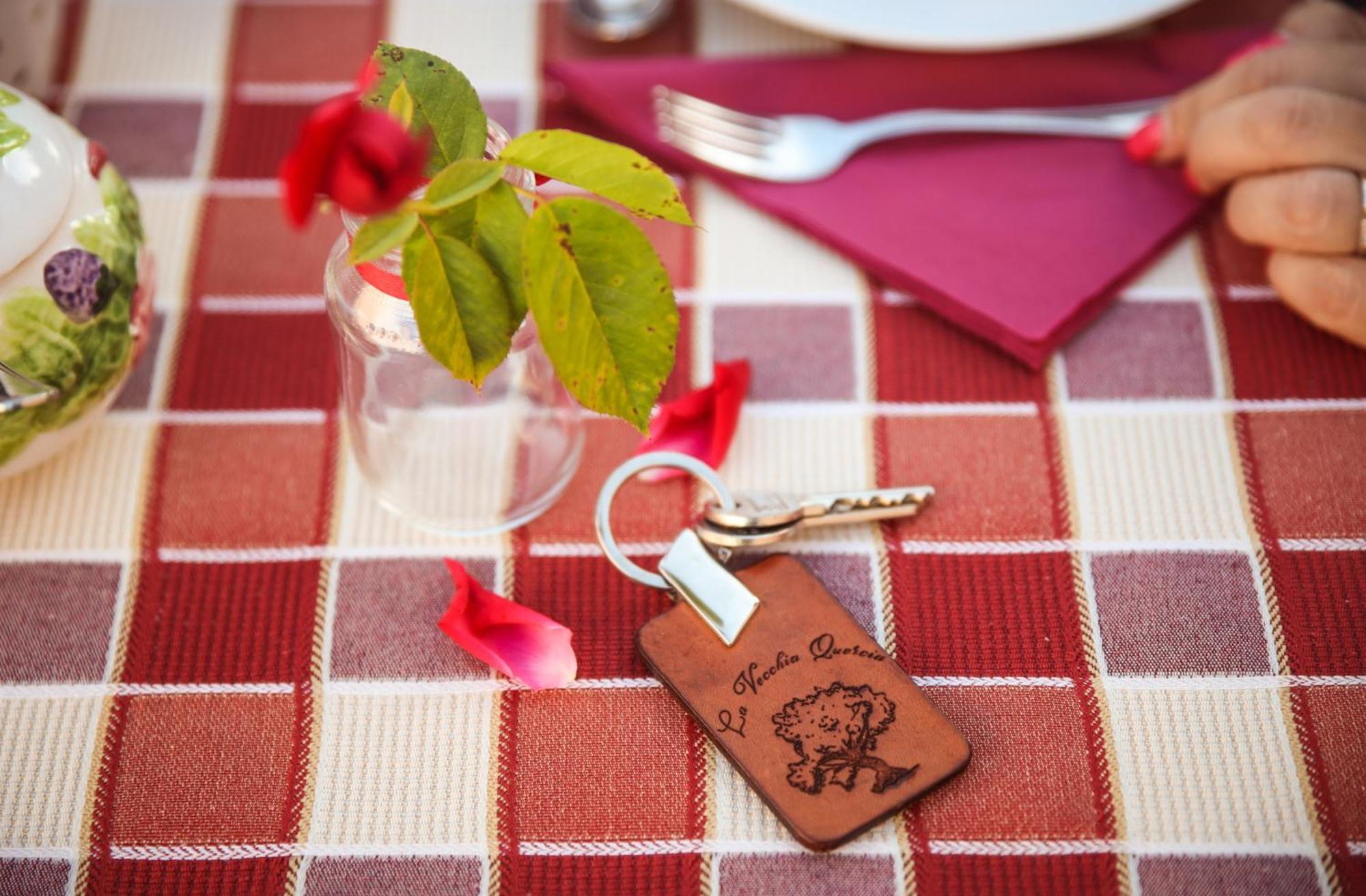 Agriturismo La Vecchia Quercia 蒙特马拉诺 外观 照片