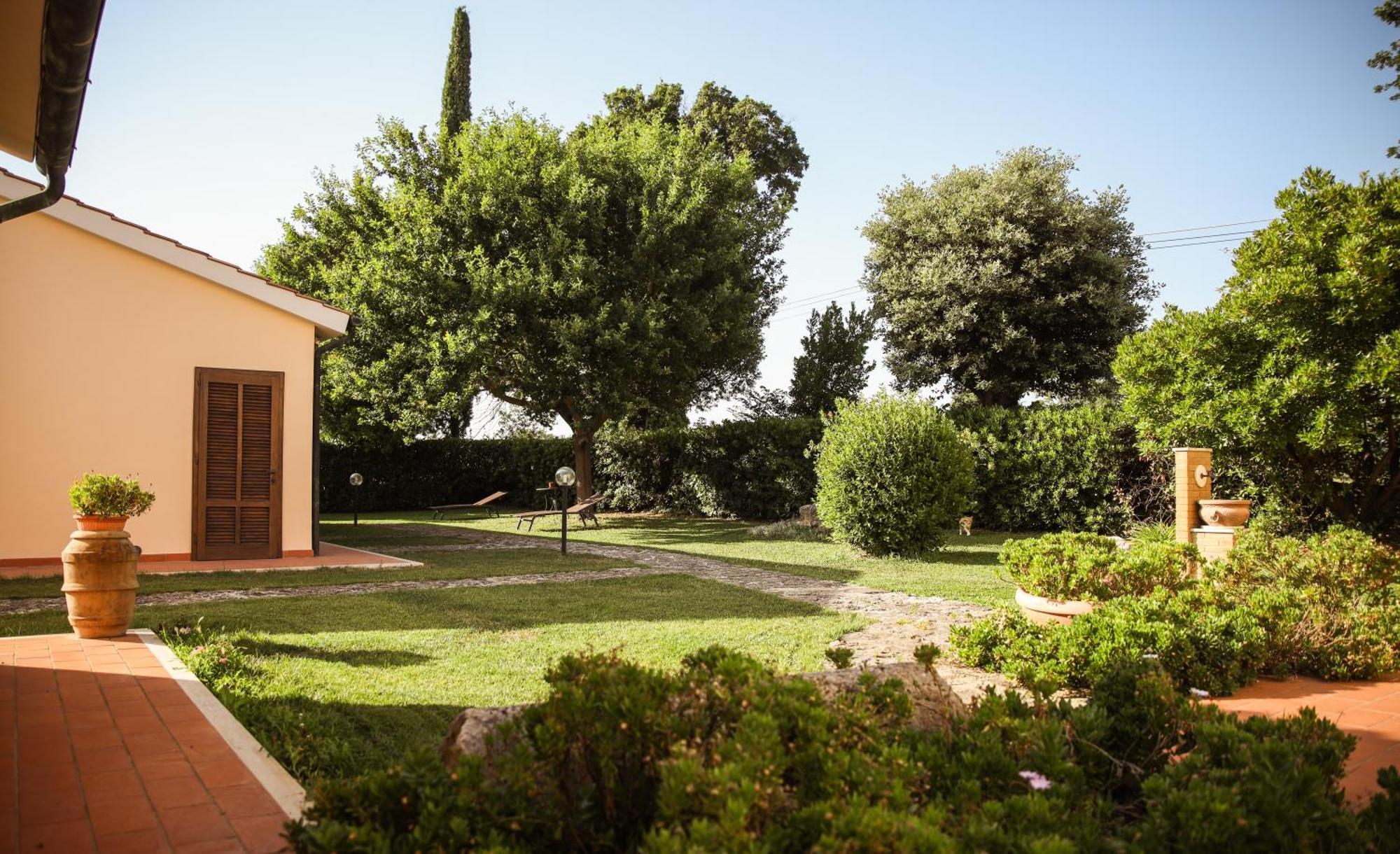 Agriturismo La Vecchia Quercia 蒙特马拉诺 外观 照片