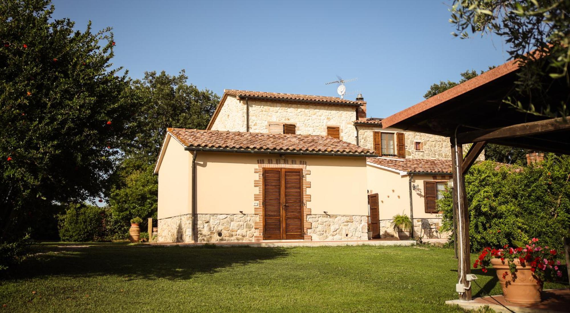 Agriturismo La Vecchia Quercia 蒙特马拉诺 外观 照片
