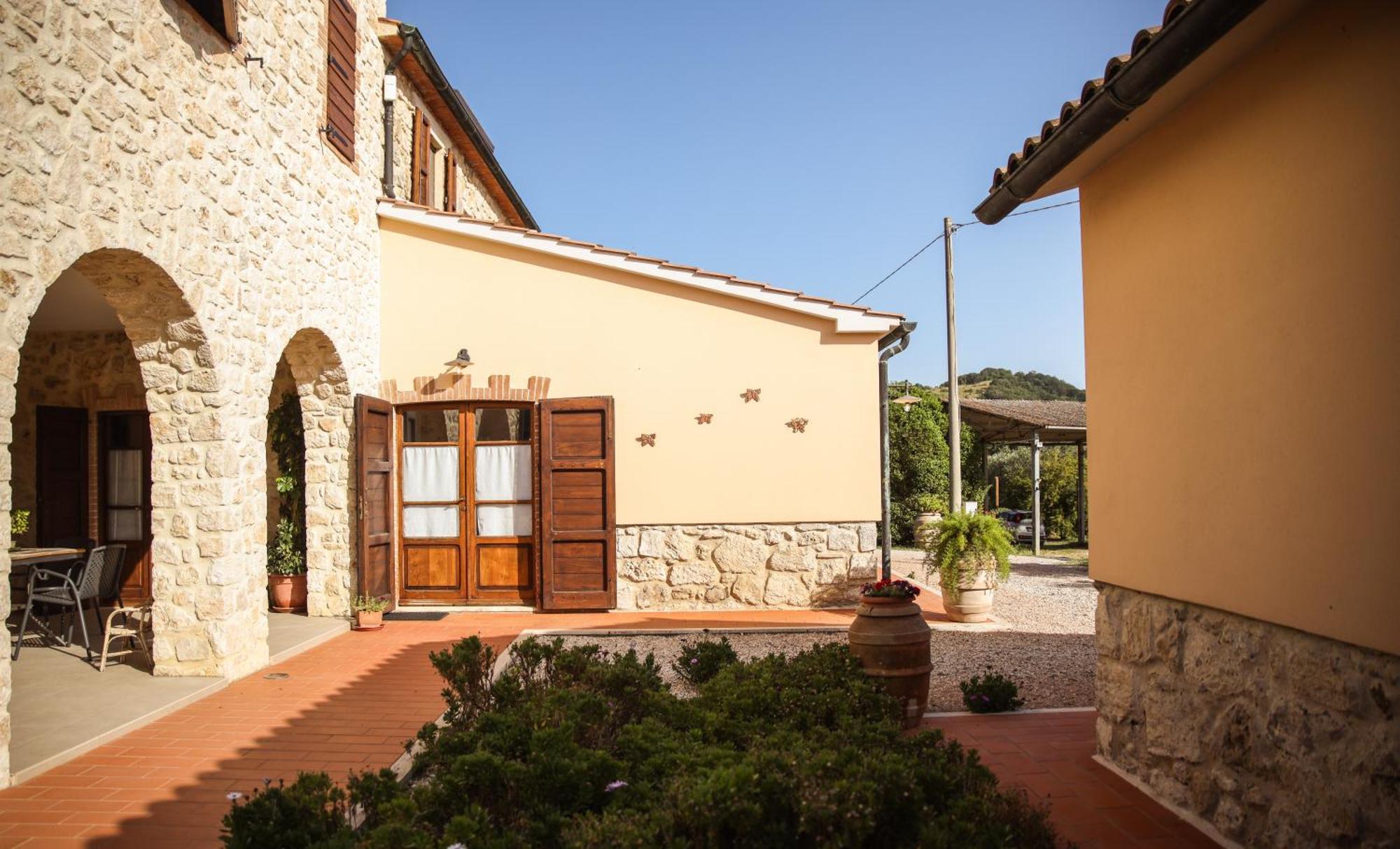 Agriturismo La Vecchia Quercia 蒙特马拉诺 外观 照片