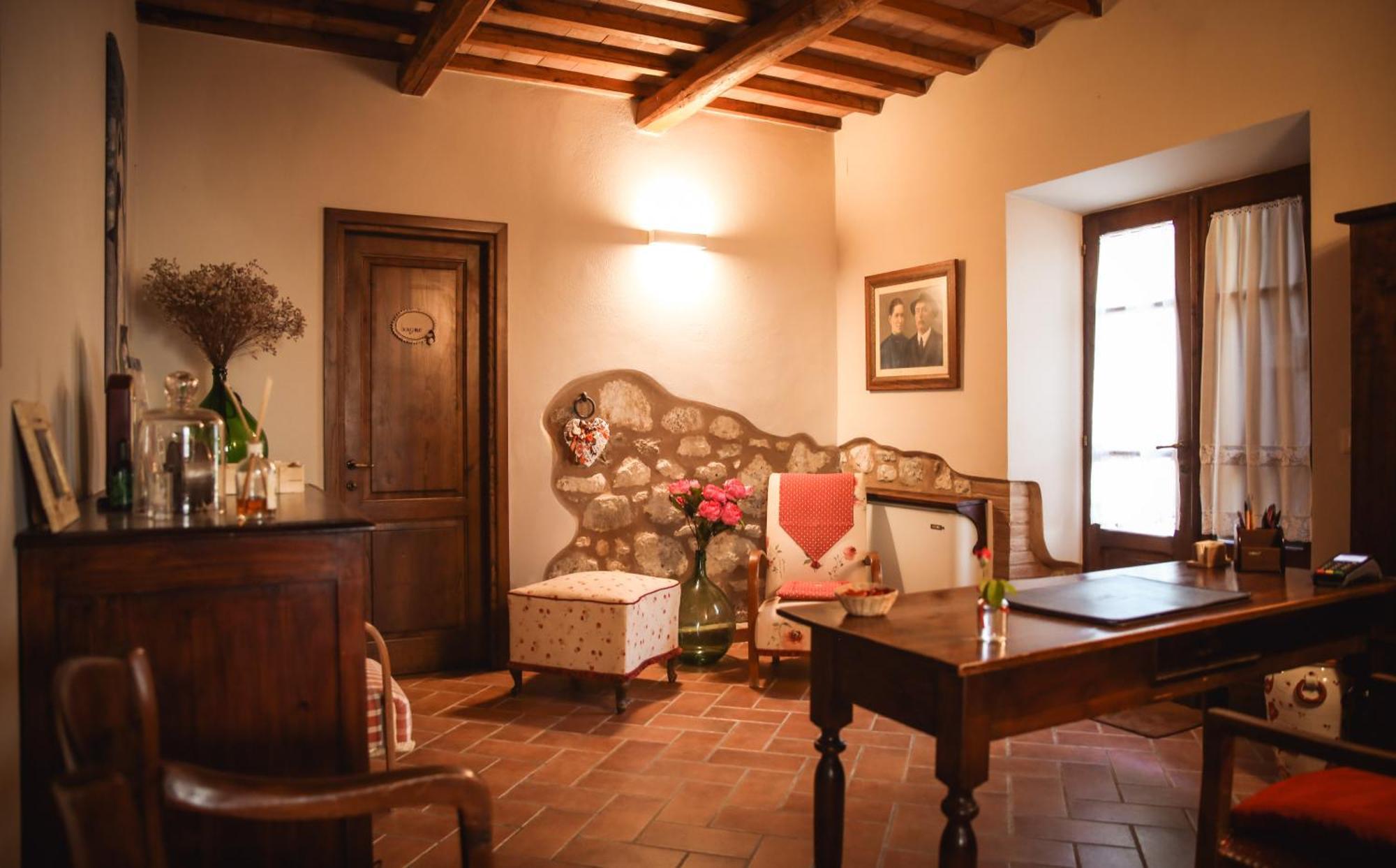 Agriturismo La Vecchia Quercia 蒙特马拉诺 外观 照片
